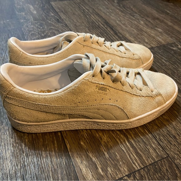 PUMA. Suede sneakers. - Picture 3 of 8
